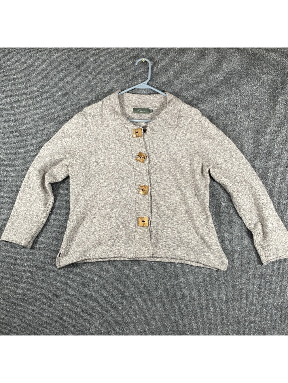 Willow Womens Sz M Grey Big Wood Button-Up Cardigan Sweater Preppy Career AC